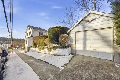 96 Gordon Street, Yonkers, NY 10701 - Photo 31
