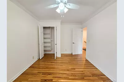 117 Olive Lane, Manhasset Hills, NY 11040 - Photo 23