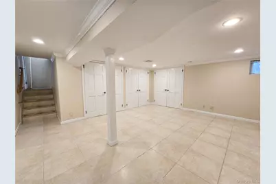 117 Olive Lane, Manhasset Hills, NY 11040 - Photo 33