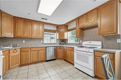 8 Elm Street #112, Spring Valley, NY 10977 - Photo 7