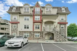 8 Elm St, Spring Valley, NY 10977 - Photo 3