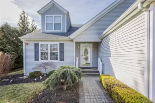 38 Gettysburg Dr, Port Jefferson Station, NY 11776 - Photo 3