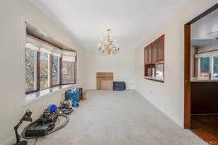 109 Utica St, Bay Shore, NY 11706 - Photo 11