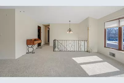 109 Utica Street, Bay Shore, NY 11706 - Photo 7