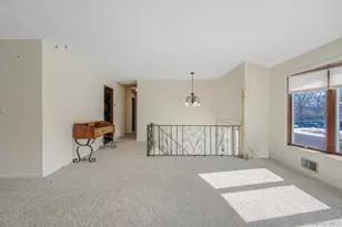 109 Utica St, Bay Shore, NY 11706 - Photo 7