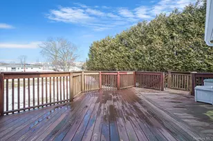 109 Utica St, Bay Shore, NY 11706 - Photo 39