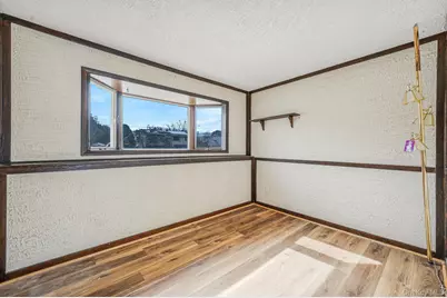 109 Utica Street, Bay Shore, NY 11706 - Photo 27