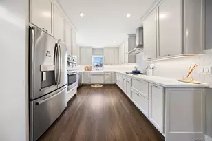 30 Exchange Pl, Westhampton Beach, NY 11978 - Photo 9