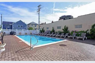 781 W Park Avenue, Long Beach, NY 11561 - Photo 9