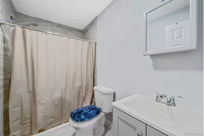 9 Amfer Court, Bay Shore, NY 11706 - Photo 23