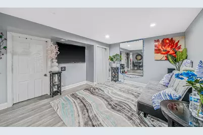 9 Amfer Court, Bay Shore, NY 11706 - Photo 17