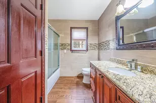 120 Waldo St, Copiague, NY 11726 - Photo 9