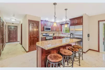 120 Waldo Street, Copiague, NY 11726 - Photo 35