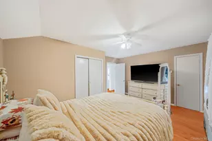 180 25th St, Copiague, NY 11726 - Photo 19