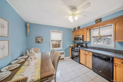 180 25th Street, Copiague, NY 11726 - Photo 15