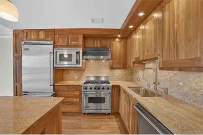 5 Renaissance Square #19B, White Plains, NY 10601 - Photo 5