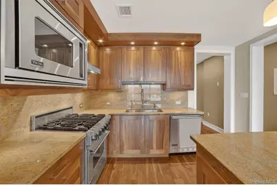 5 Renaissance Square #19B, White Plains, NY 10601 - Photo 7