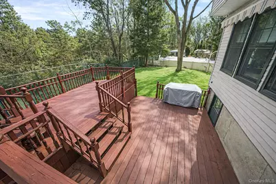 19 Lindsey Place, Holbrook, NY 11741 - Photo 35