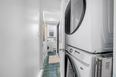 11 Locust Avenue, Coram, NY 11727 - Photo 19