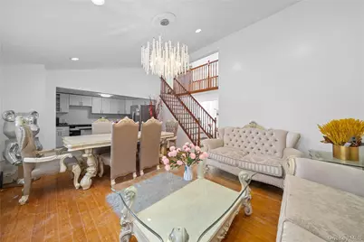 11 Locust Avenue, Coram, NY 11727 - Photo 7