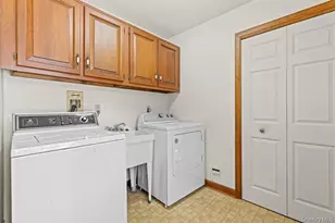 35 Daveport Farm Ln E, Call Listing Agent, CT 06903 - Photo 15