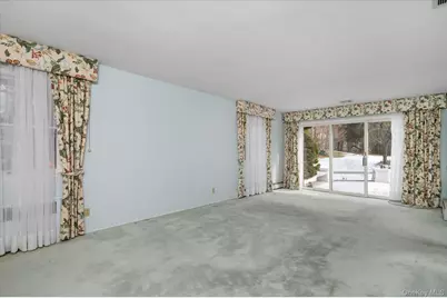 336 W Hills Road, Huntington, NY 11743 - Photo 19