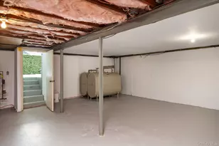 336 W Hills Rd, Huntington, NY 11743 - Photo 33