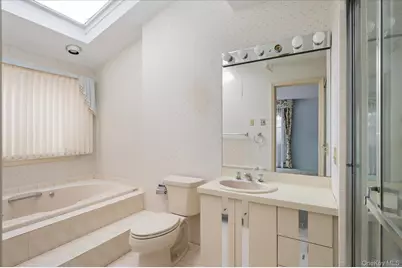 336 W Hills Road, Huntington, NY 11743 - Photo 21