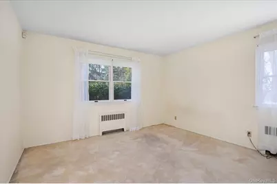 336 W Hills Road, Huntington, NY 11743 - Photo 23