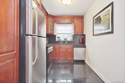 485 Webster Avenue #A3, New Rochelle, NY 10801 - Photo 3