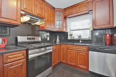 485 Webster Avenue #A3, New Rochelle, NY 10801 - Photo 5