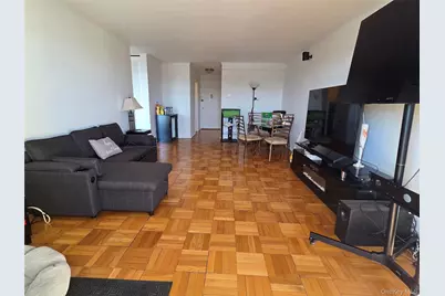 18-15 215th Street #6 C, Bayside, NY 11360 - Photo 3