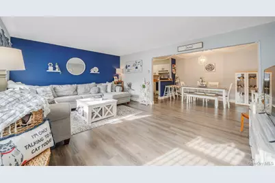 100 Connetquot Avenue #7, East Islip, NY 11730 - Photo 13