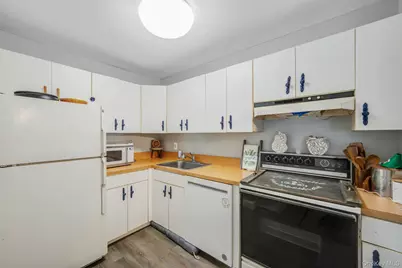 100 Connetquot Avenue #7, East Islip, NY 11730 - Photo 9