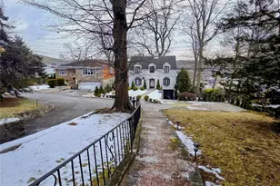 21 Norwood Rd, Yonkers, NY 10710 - Photo 3
