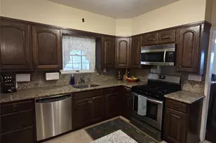 21 Norwood Rd, Yonkers, NY 10710 - Photo 11