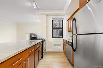 273 Bennett Avenue #3G, New York, NY 10040 - Photo 5