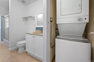 252 Village Dr, Hauppauge, NY 11788 - Photo 5