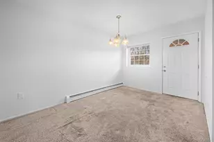 252 Village Dr, Hauppauge, NY 11788 - Photo 23