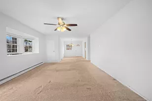 252 Village Dr, Hauppauge, NY 11788 - Photo 37