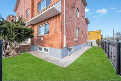 675 E 103rd Street, Brooklyn, NY 11236 - Photo 5