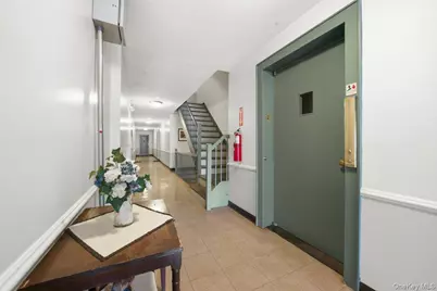 781 Palmer Road #2D, Bronxville, NY 10708 - Photo 3