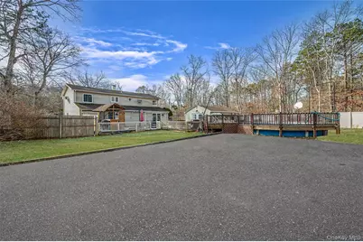 43 Madeline Road, Ridge, NY 11961 - Photo 39