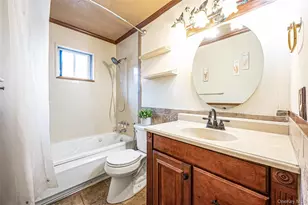 43 Madeline Rd, Ridge, NY 11961 - Photo 15