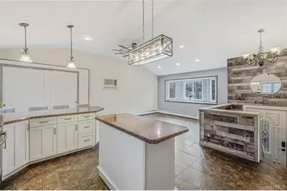 43 Madeline Road, Ridge, NY 11961 - Photo 7