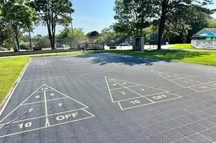 21 Village Cir E, Manorville, NY 11949 - Photo 17