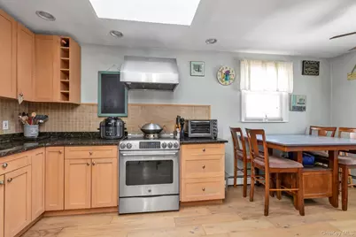 412 Wellington Road, East Meadow, NY 11554 - Photo 7