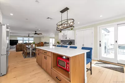 3894 Sands Lane, Seaford, NY 11783 - Photo 7