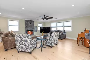 3894 Sands Ln, Seaford, NY 11783 - Photo 3