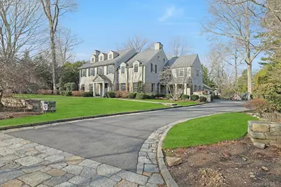 19 Overlook Road, Scarsdale, NY 10583 - Photo 3